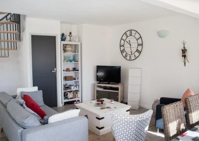 salon-confortable-location-sentenac-oust-ariege